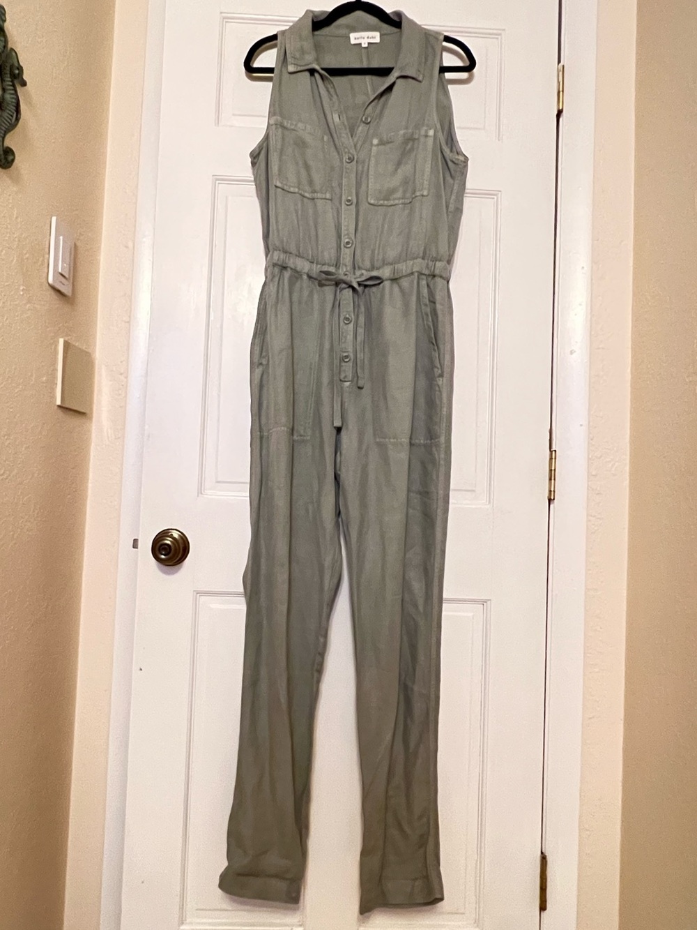 Bella Dahl Sleeveless Drawstring Utility Pocket Jumpsuit Sage Green- Size Medium